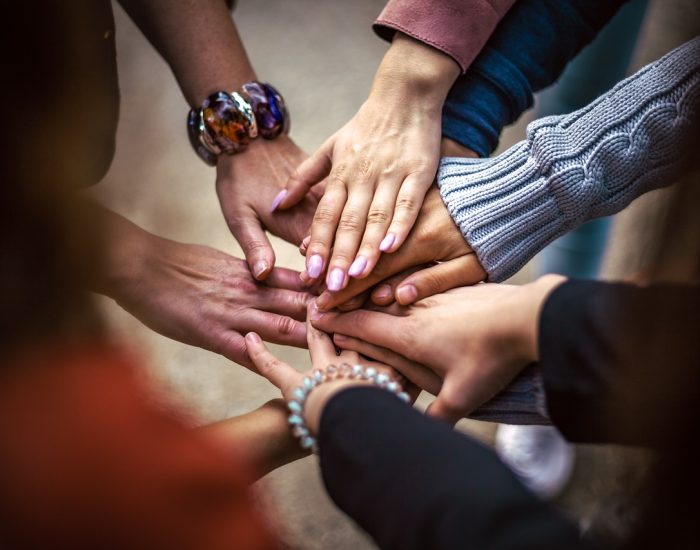 team, friendship, group-4529717.jpg